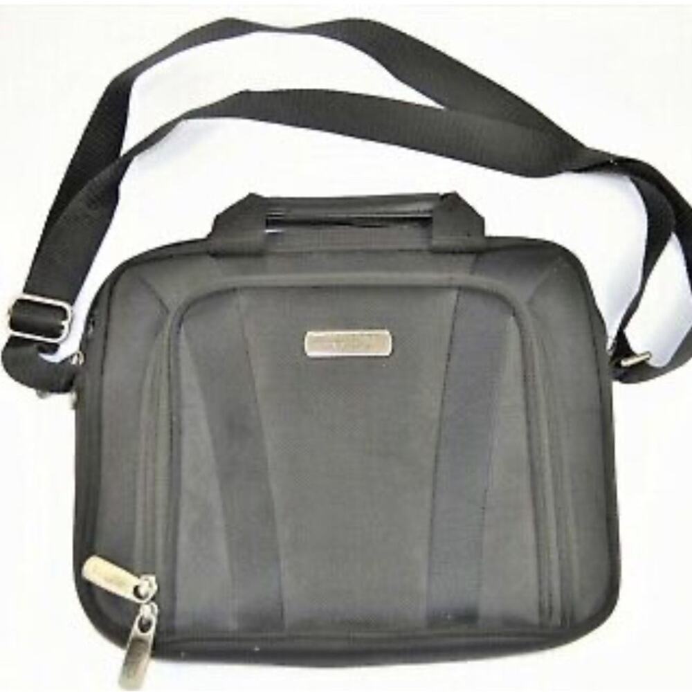Kenneth Cole Reaction Urban Traveler Black Padded Tablet Case w/Shoulder Strap